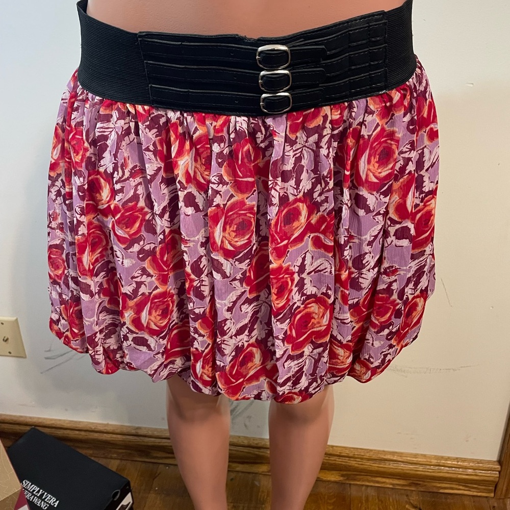 rue21 Lace Skirt Women X-Large adjustable belt waistband puffy mini‎ floral